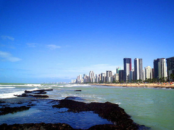 Sim, eu tive que usar uma foto clichê do Wikimedia Commons, porque não achei nesse computador nenhuma foto legal da minha cidade feita por mim. Shame on me!