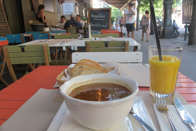 Goulash soup no Kantin